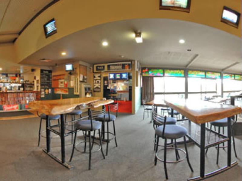 Equestrian Hotel Christchurch Exterior foto