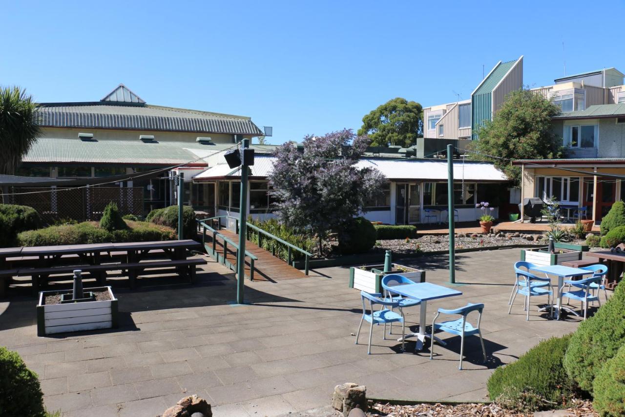 Equestrian Hotel Christchurch Exterior foto